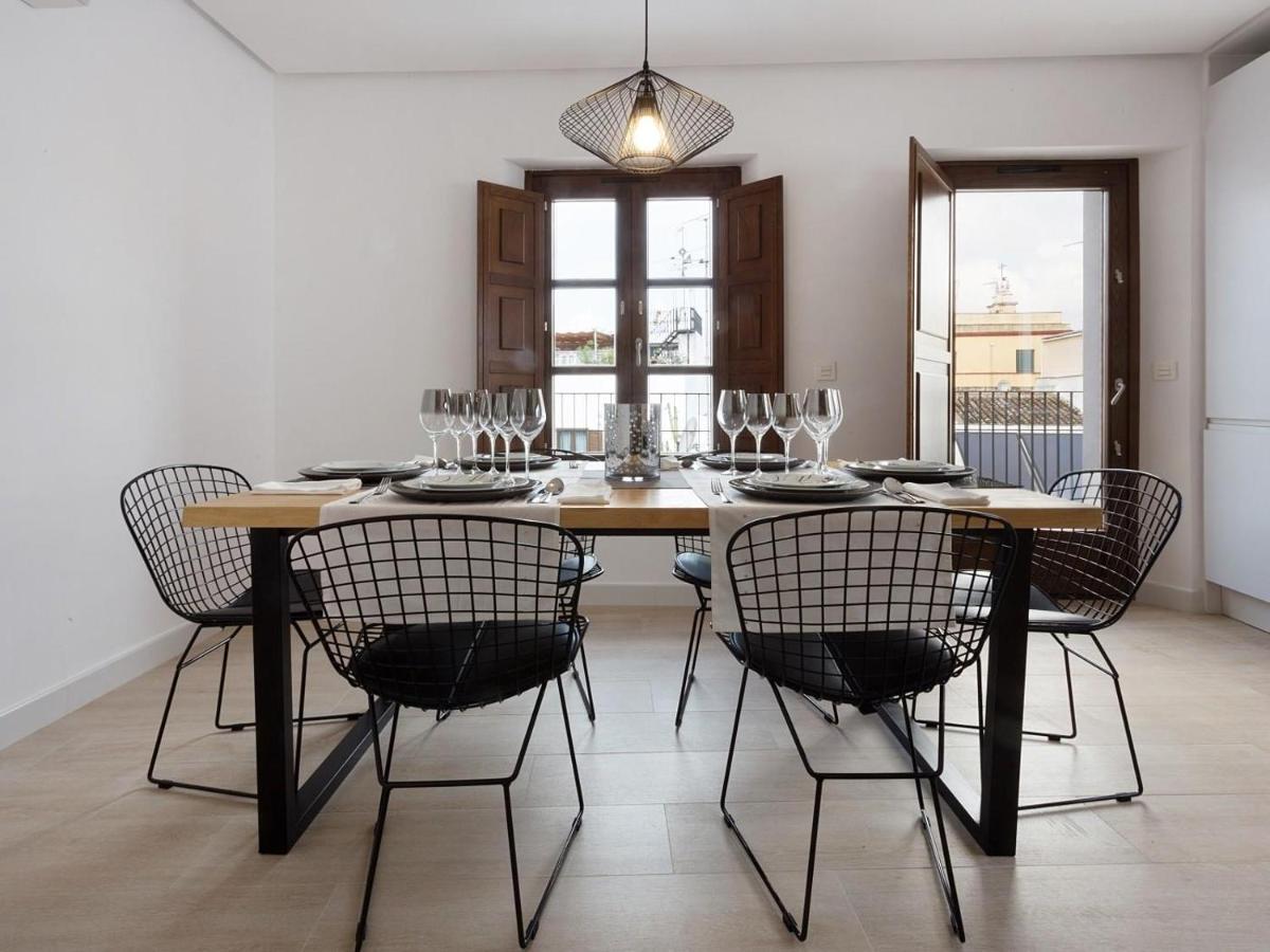 Apartment Rentalsevilla Atico La Giralda Seville